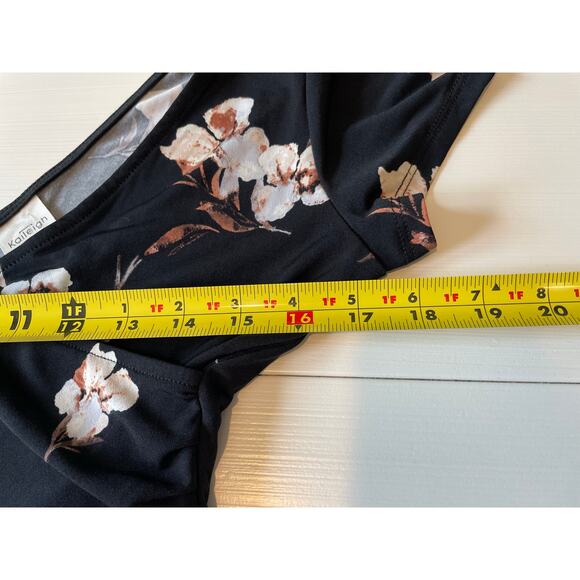 Kaileigh Amandine Knit Dress NWT Black Floral Surplice Neckline Stretch Sz S - Picture 8 of 8
